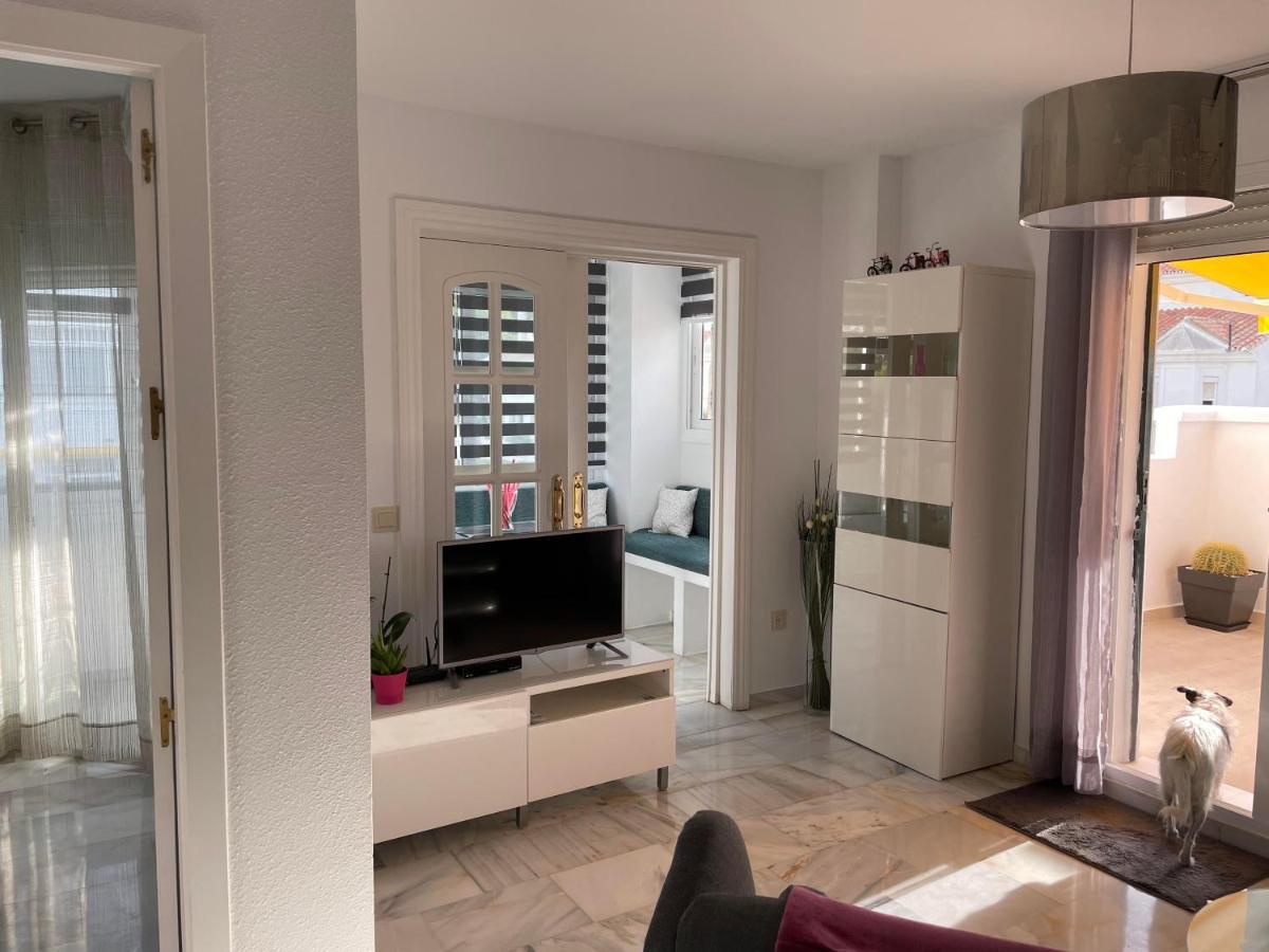 Apartamento En Torremolinos Con Piscina Luaran gambar