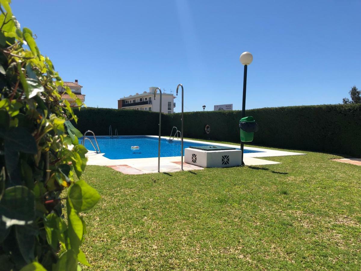 Apartamento En Torremolinos Con Piscina Luaran gambar